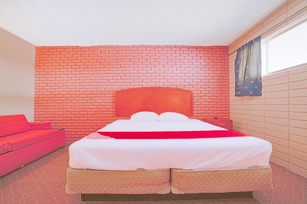 Town & Country Motel Bossier City By Oyo 외부 사진