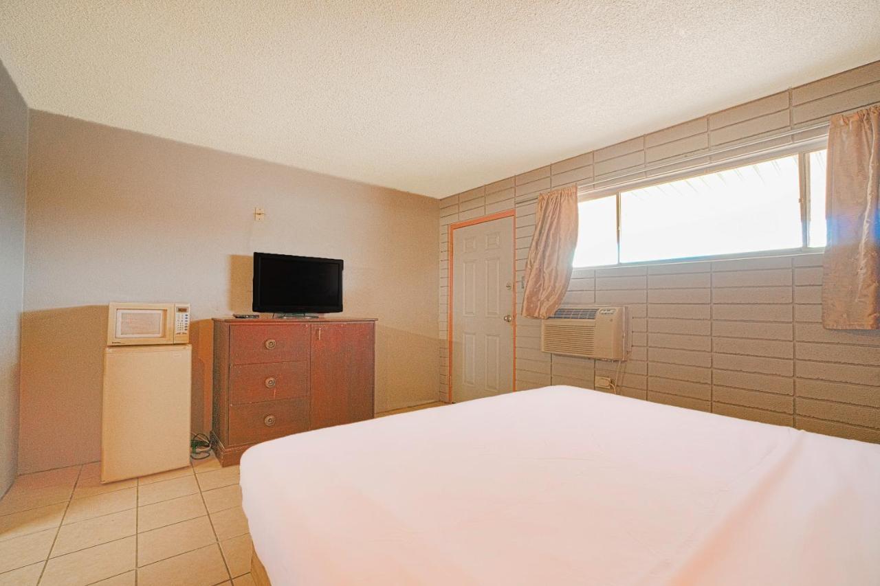 Town & Country Motel Bossier City By Oyo 외부 사진
