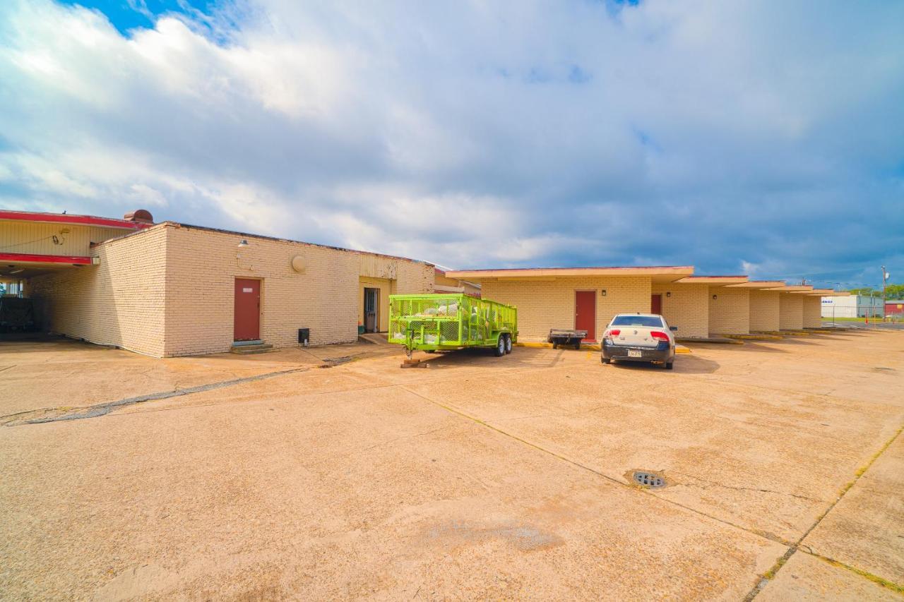 Town & Country Motel Bossier City By Oyo 외부 사진