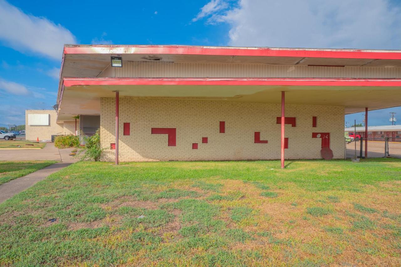 Town & Country Motel Bossier City By Oyo 외부 사진